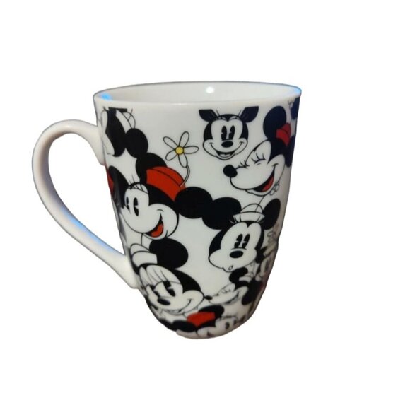 Disney Minnie Mouse Mug - Picture 3 of 7